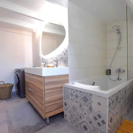 Le Notre Dame بيت للعطل